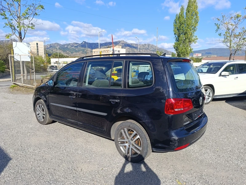 VW Touran 1.6TDI avtomat, снимка 3 - Автомобили и джипове - 46161573