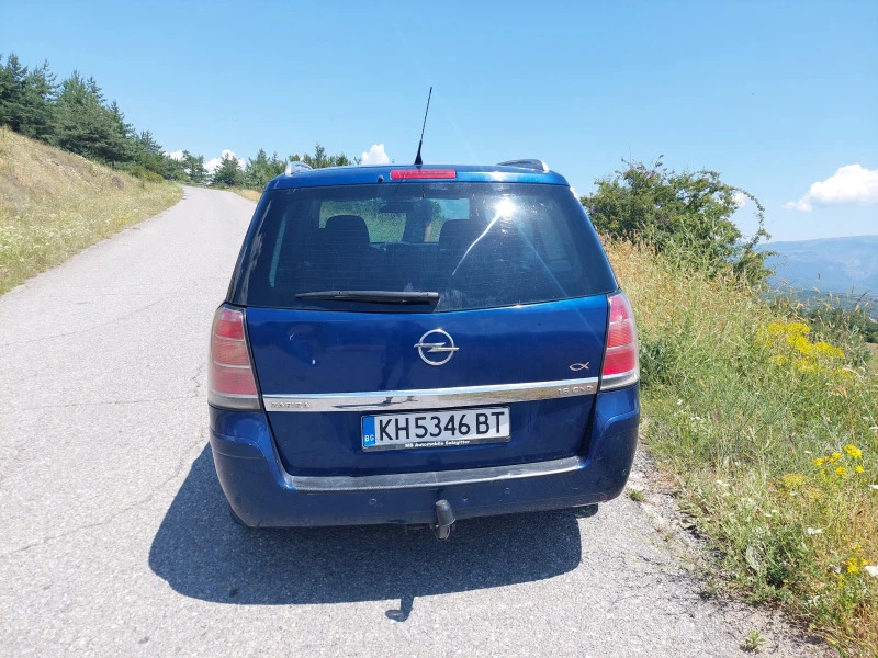 Opel Zafira 1.6, снимка 4 - Автомобили и джипове - 47538961