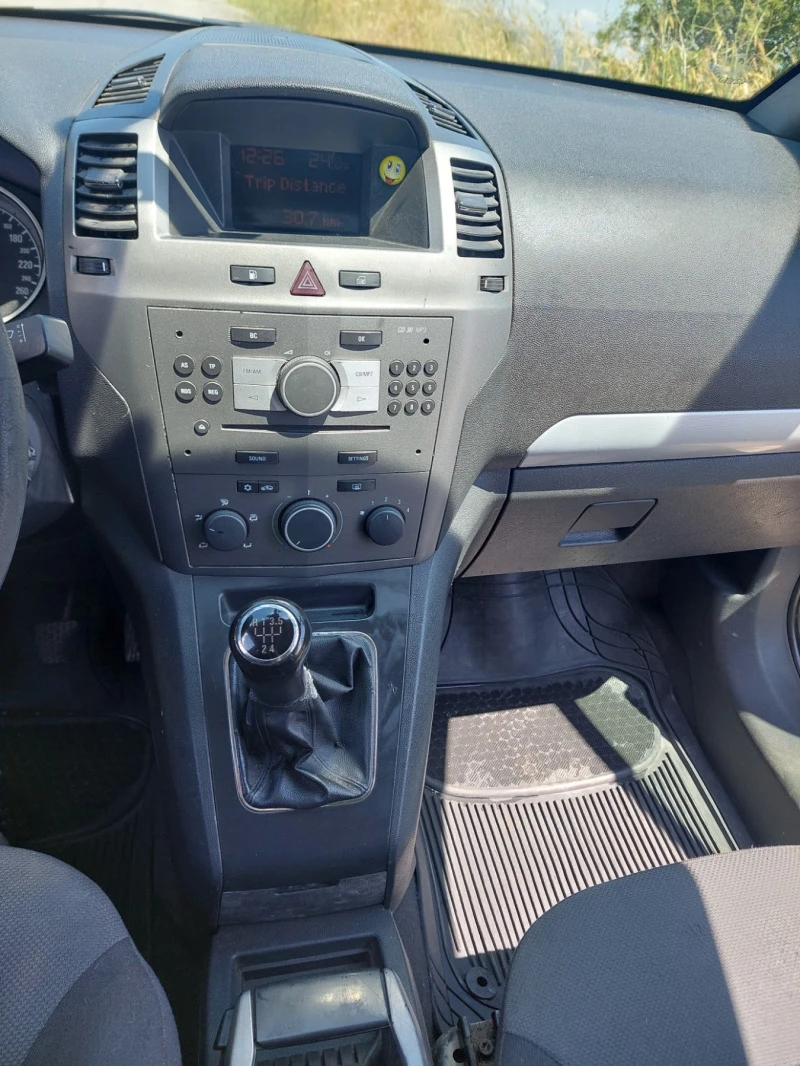 Opel Zafira 1.6, снимка 15 - Автомобили и джипове - 47538961