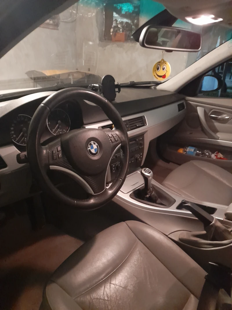 BMW 320, снимка 7 - Автомобили и джипове - 47877625