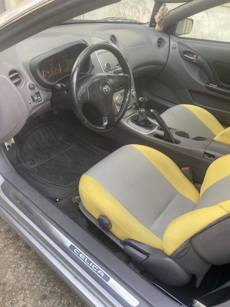 Toyota Celica 1.8VVTL ГАЗ.ИНЖ, снимка 11 - Автомобили и джипове - 49224222