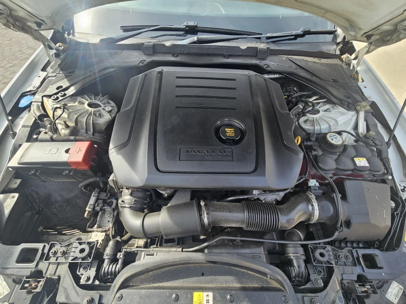 Jaguar Xf 204dtd R-Sport, снимка 13 - Автомобили и джипове - 50287397