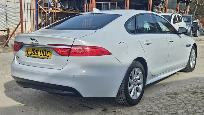 Jaguar Xf 204dtd R-Sport, снимка 6 - Автомобили и джипове - 50287397