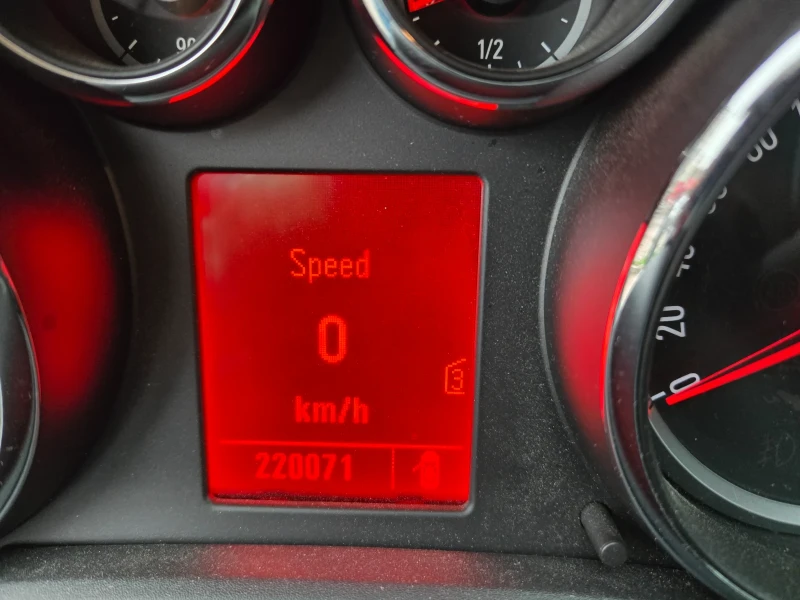 Opel Astra, снимка 14 - Автомобили и джипове - 52447074