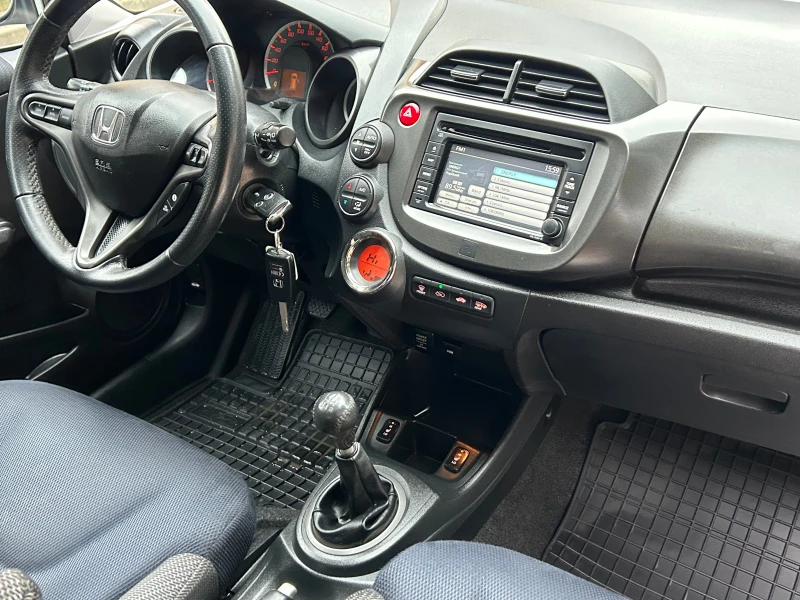 Honda Jazz 1, 4 100k, снимка 14 - Автомобили и джипове - 53191865