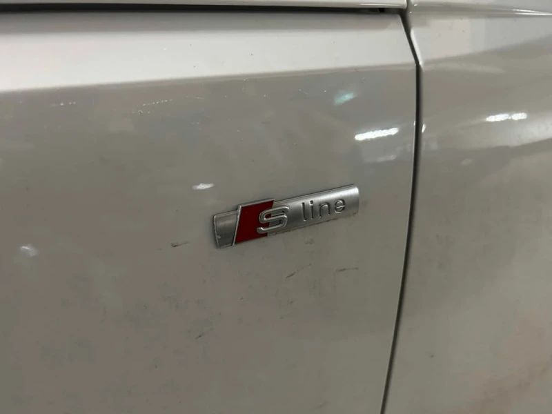 Audi A4 * Progressiv * CARFAX * БЕЗ ПЪРВОНАЧАЛНА ВНОСКА, снимка 16 - Автомобили и джипове - 53221924