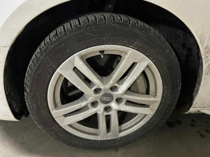 Audi A4 * Progressiv * CARFAX * БЕЗ ПЪРВОНАЧАЛНА ВНОСКА, снимка 7 - Автомобили и джипове - 53221924