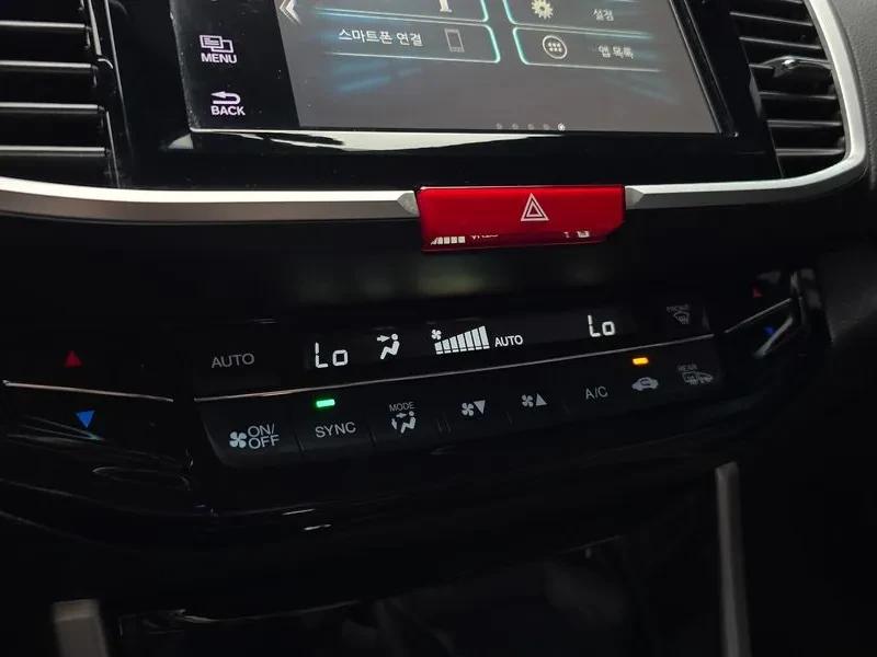 Honda Accord 2.4 9Th Gen , снимка 16 - Автомобили и джипове - 55796218