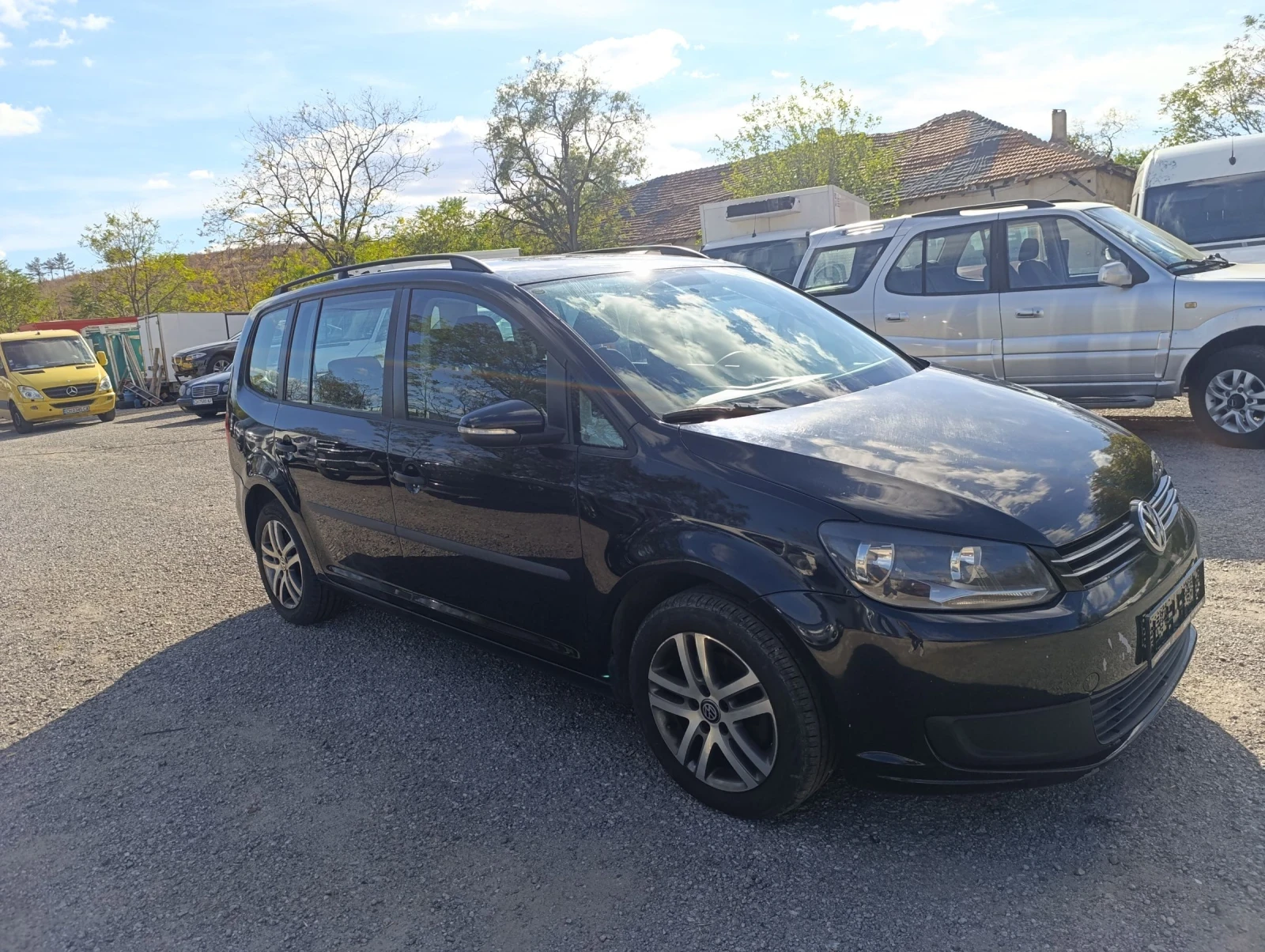 VW Touran 1.6TDI avtomat - изображение 7