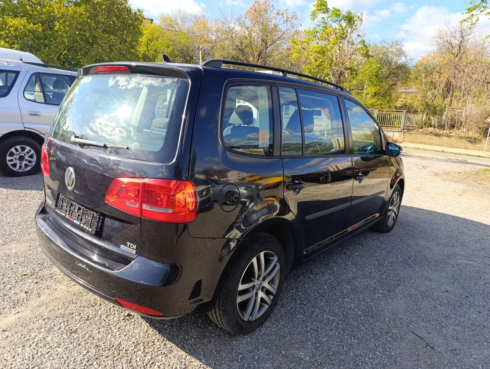 VW Touran 1.6TDI avtomat - изображение 5