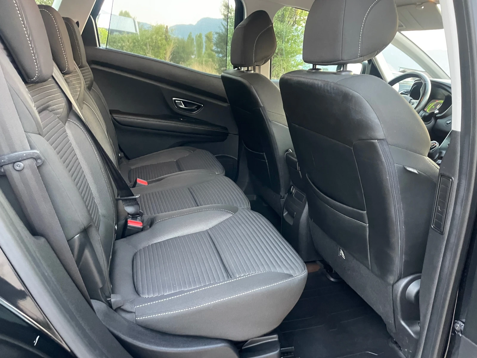 Renault Scenic 1.2TCE-121-TOP - изображение 7
