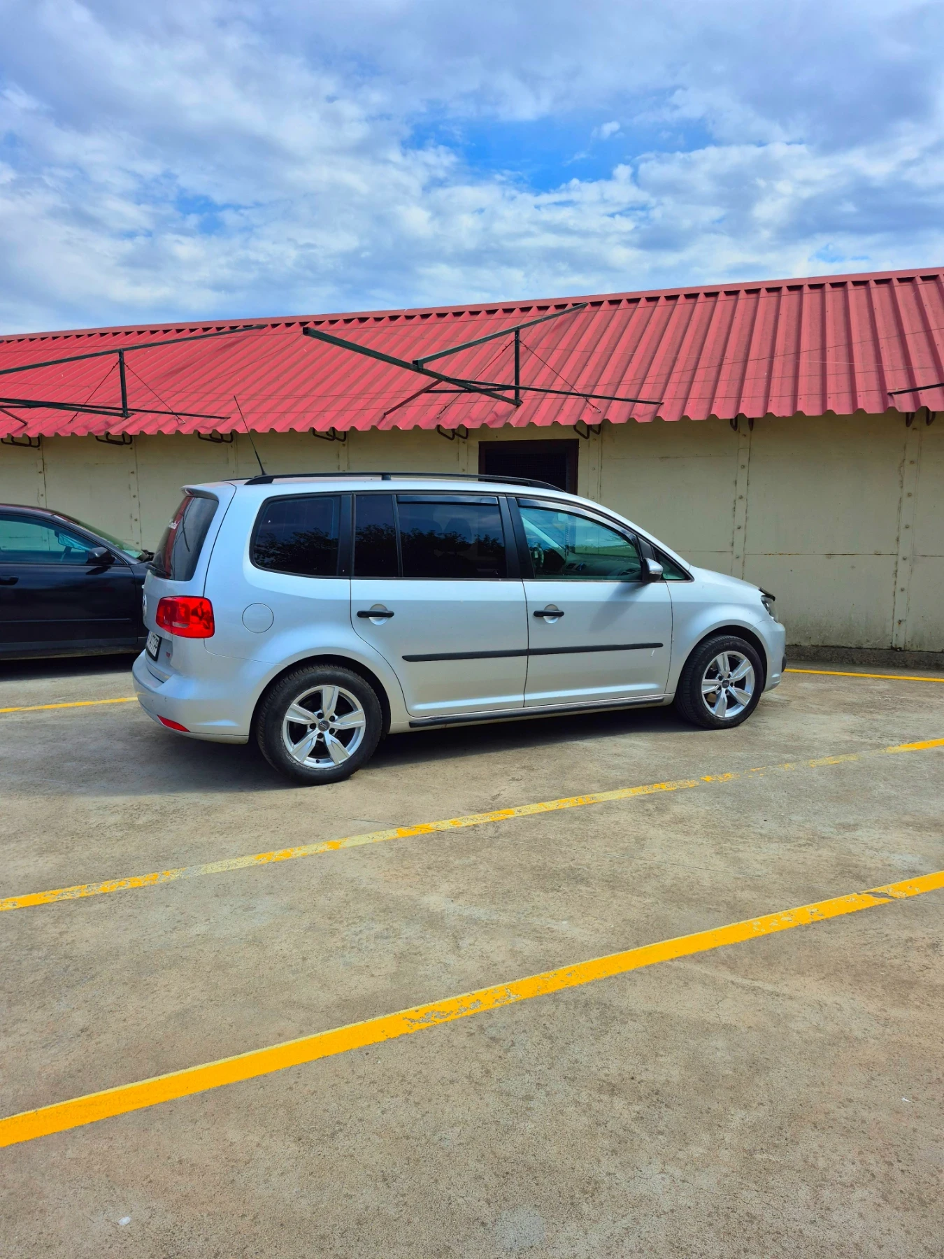 VW Touran TDI DSG - изображение 3