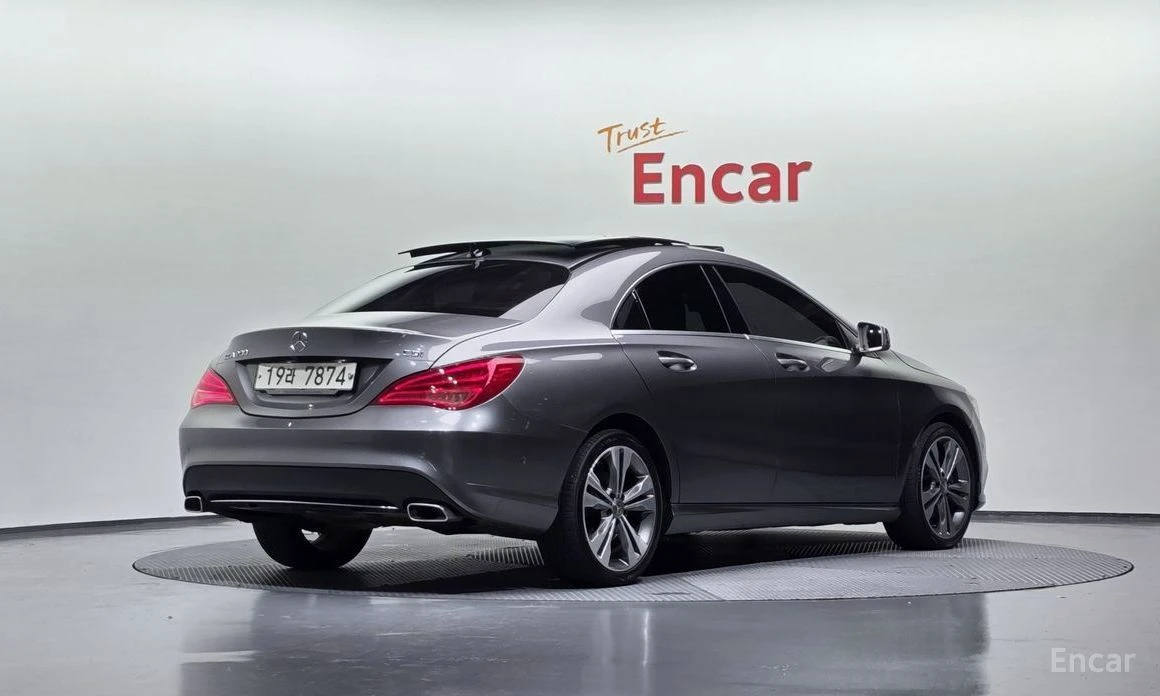 Mercedes-Benz CLA 200  - изображение 2