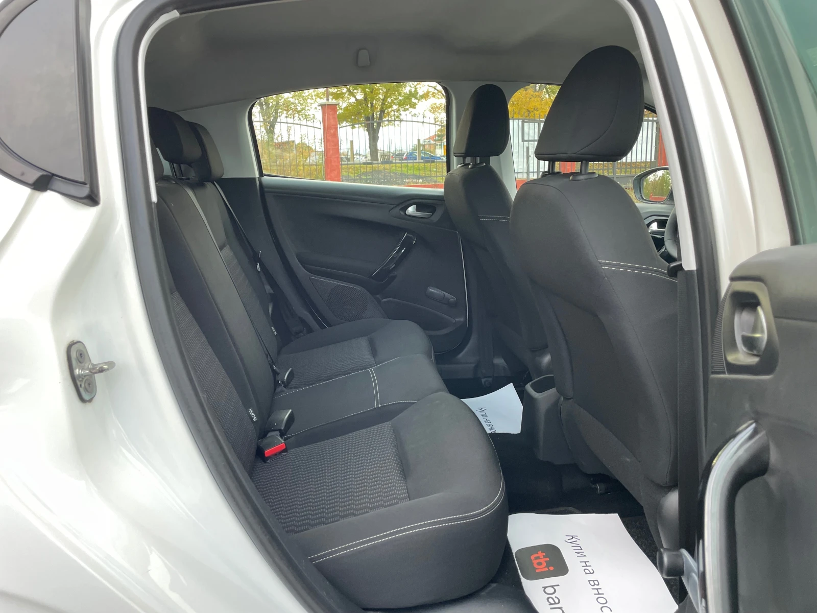 Peugeot 208  Facelift / Restyling 1.6HDi(75.)EURO 6B  | Mobile.bg   14