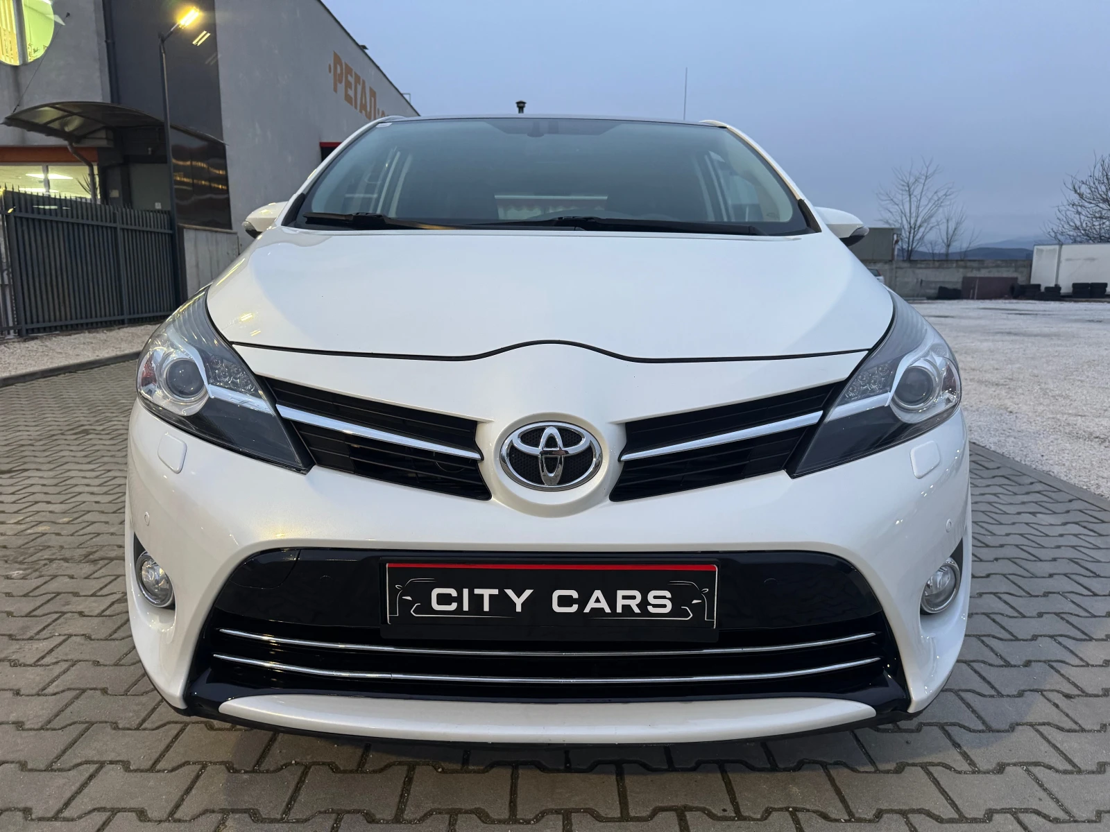 Toyota Verso 2.0-D4D-VAVI  | Mobile.bg � ����������� 1