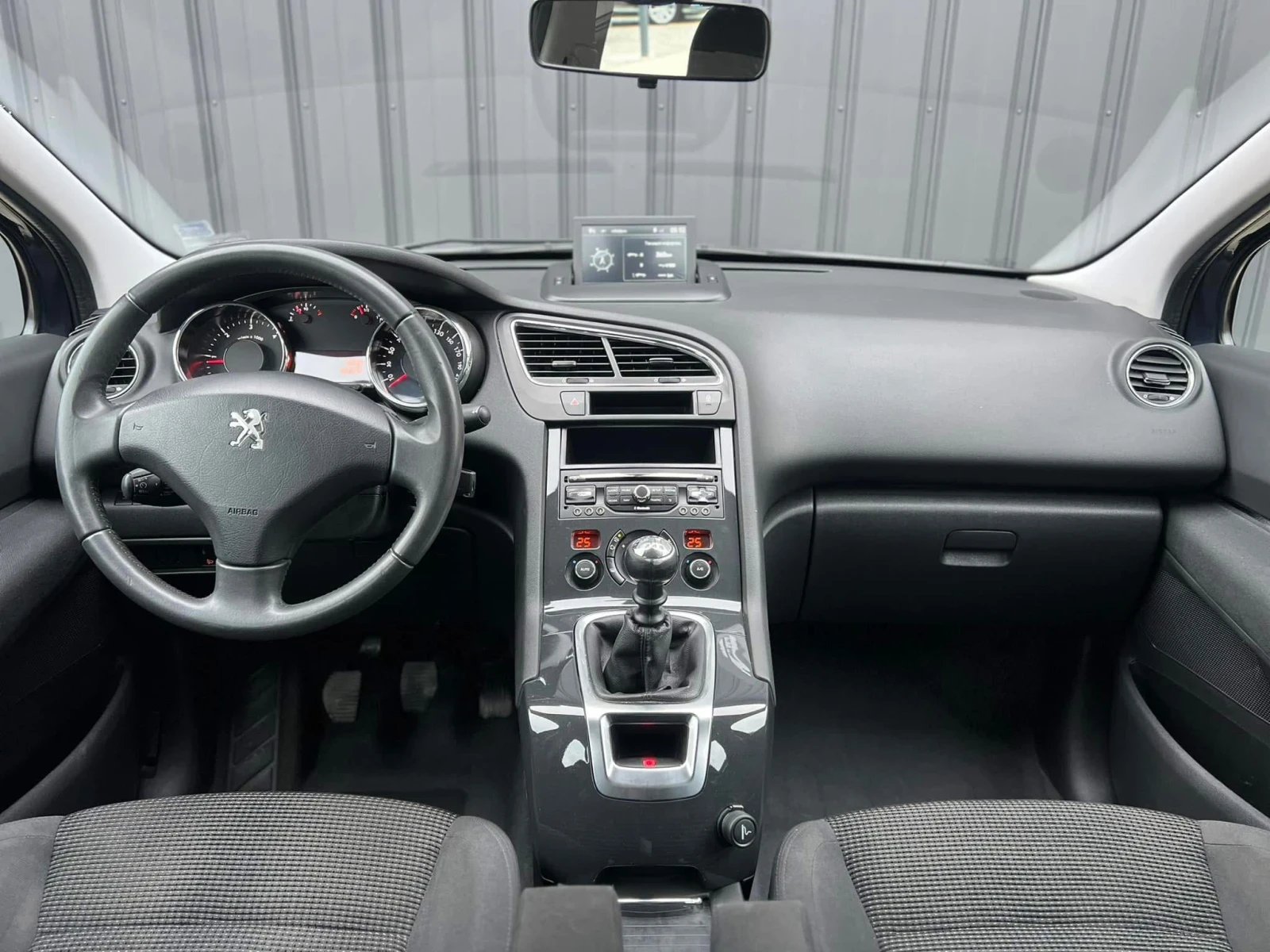 Peugeot 5008, снимка 9 - Автомобили и джипове - 53917710