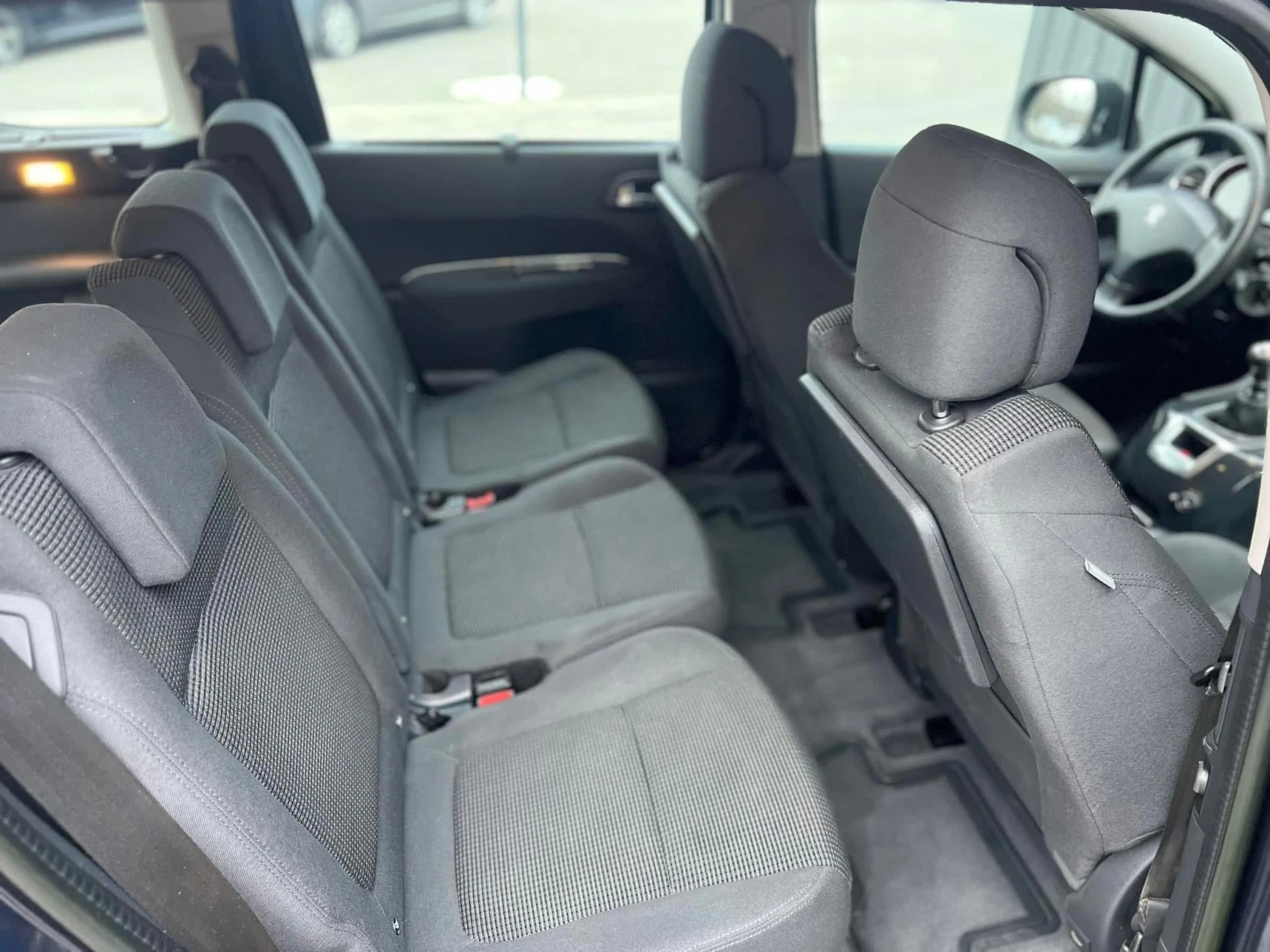 Peugeot 5008, снимка 13 - Автомобили и джипове - 53917710