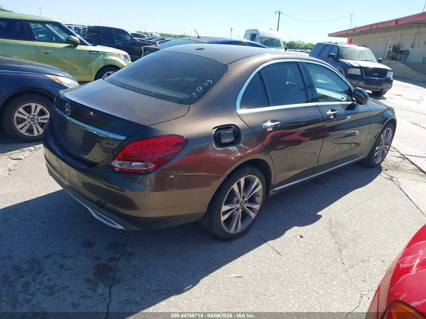 Mercedes-Benz C 300 2.0L I-4 DI, DOHC, VVT, TURBO, 241HP Rear Wheel | Mobile.bg � ����������� 4