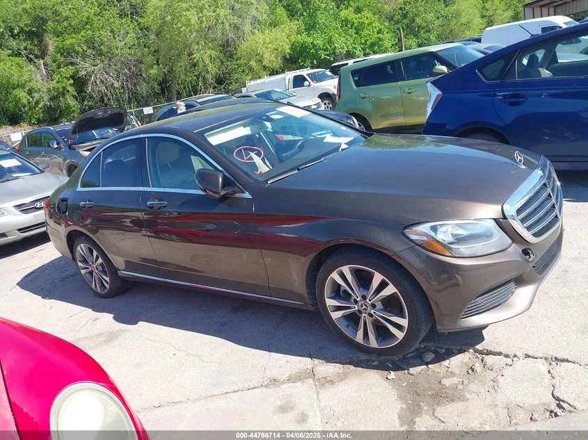 Mercedes-Benz C 300 2.0L I-4 DI, DOHC, VVT, TURBO, 241HP Rear Wheel | Mobile.bg � ����������� 13