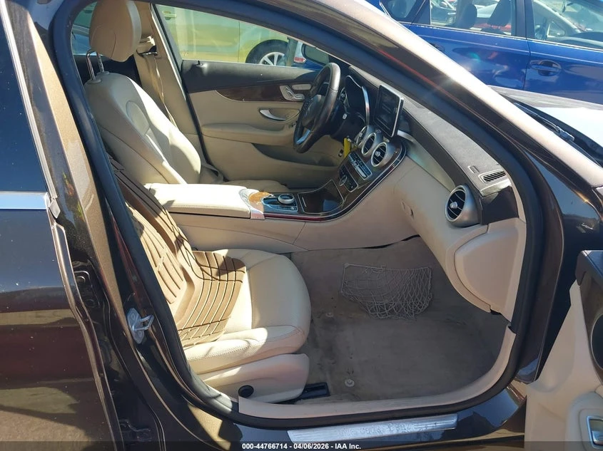 Mercedes-Benz C 300 2.0L I-4 DI, DOHC, VVT, TURBO, 241HP Rear Wheel | Mobile.bg � ����������� 5