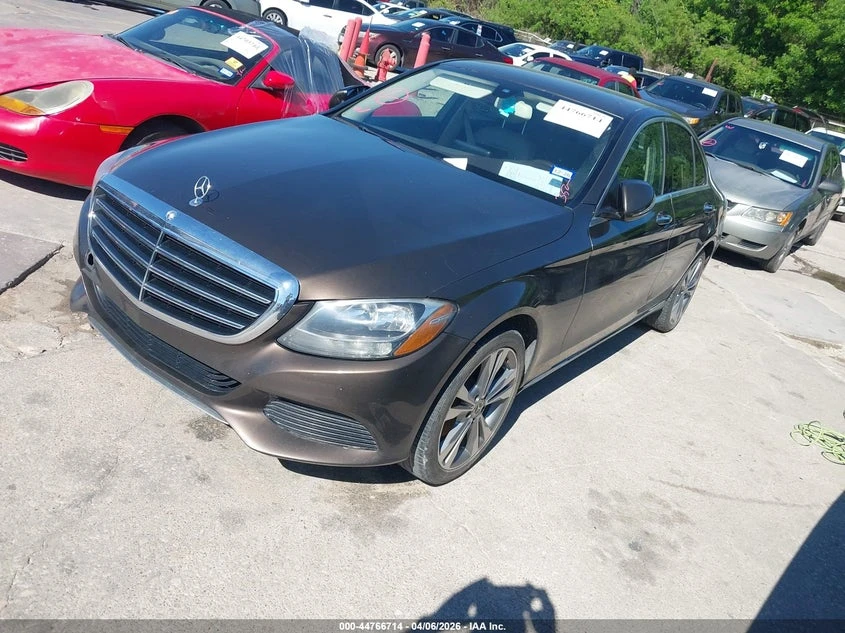 Mercedes-Benz C 300 2.0L I-4 DI, DOHC, VVT, TURBO, 241HP Rear Wheel | Mobile.bg � ����������� 2