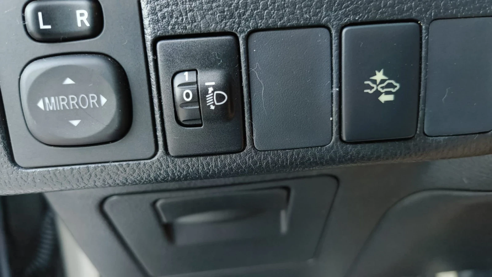 Toyota Auris 1, 8 HIBRID | Mobile.bg � ����������� 8