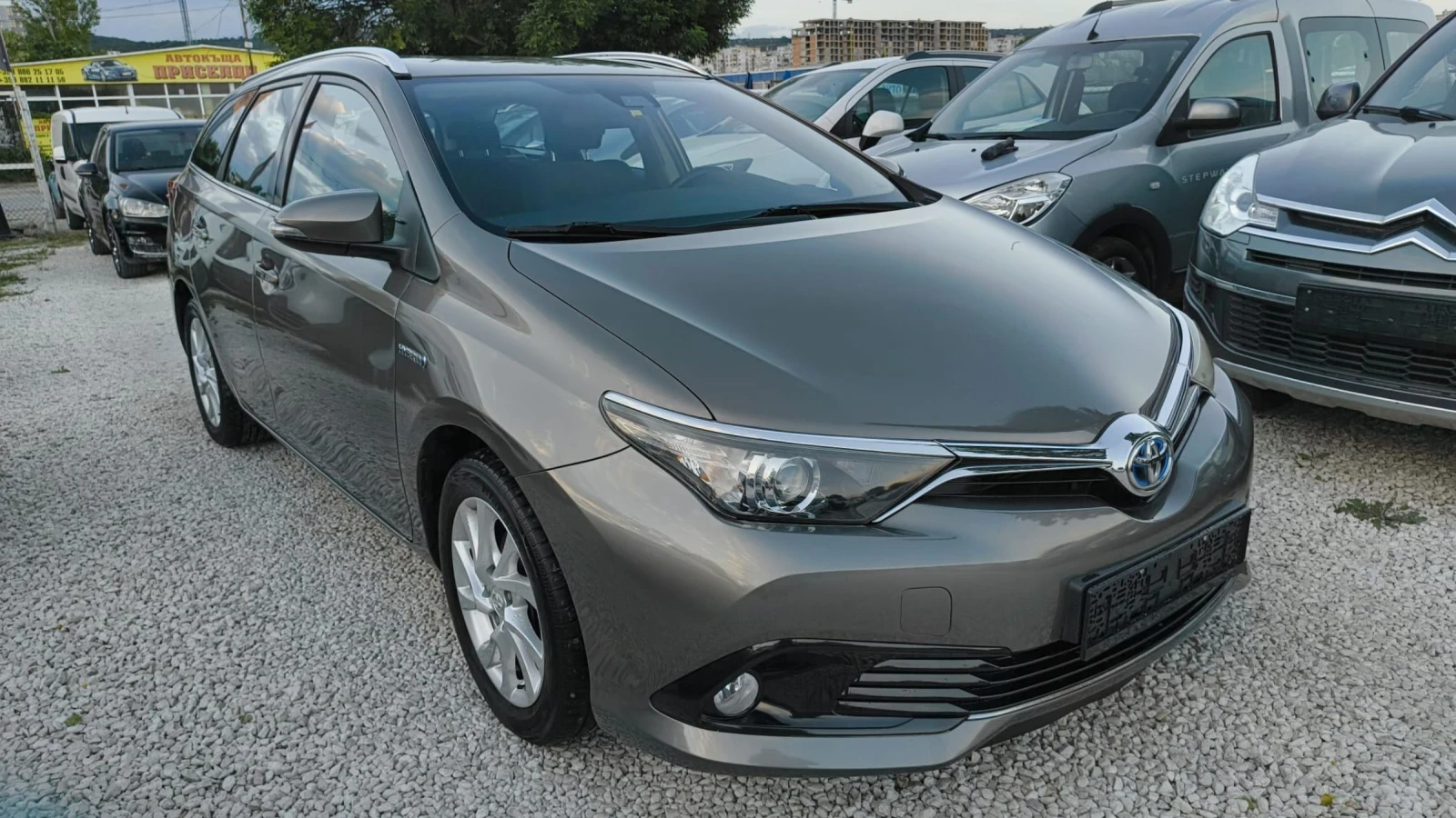 Toyota Auris 1, 8 HIBRID | Mobile.bg � ����������� 2