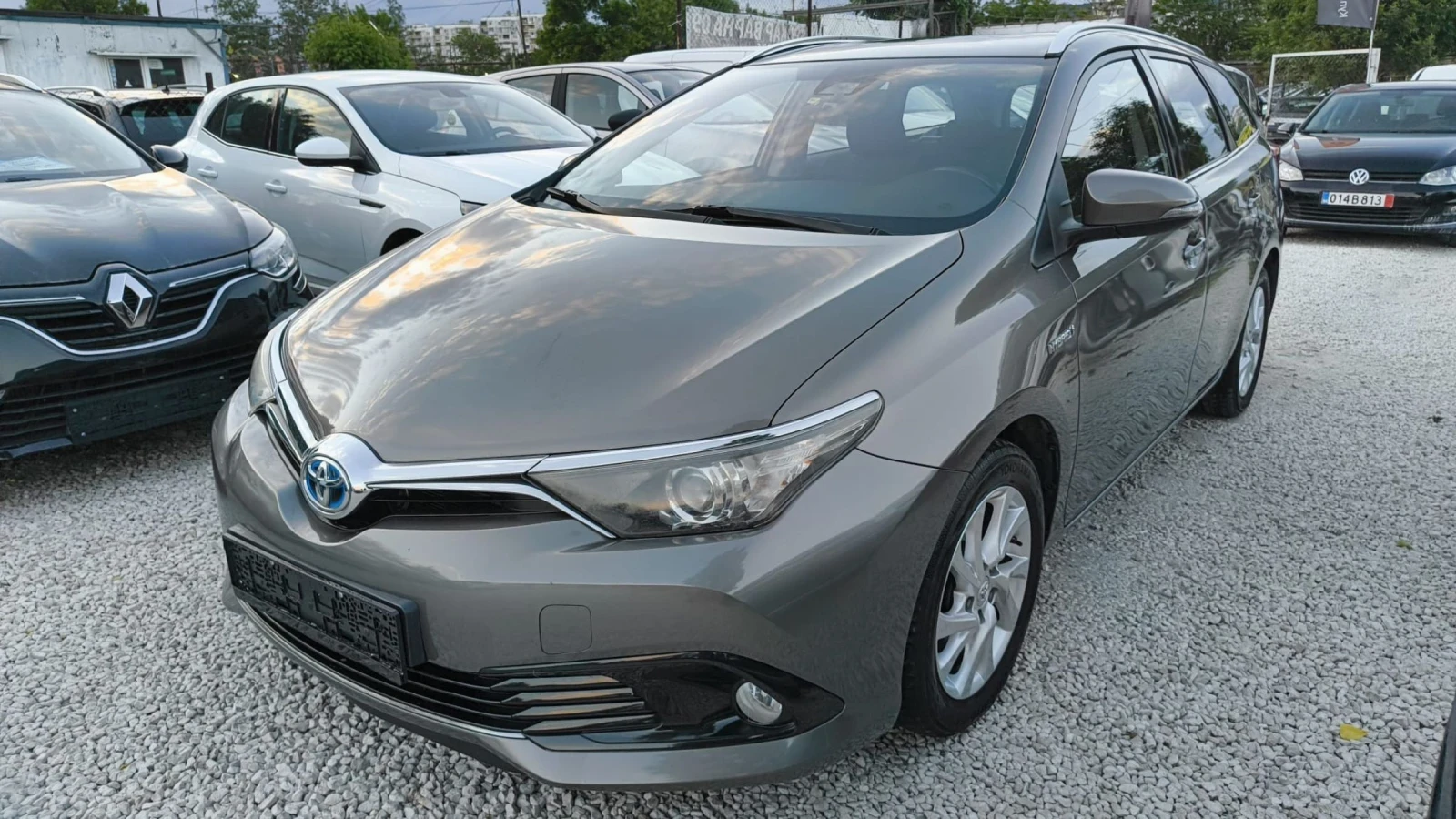 Toyota Auris 1, 8 HIBRID
