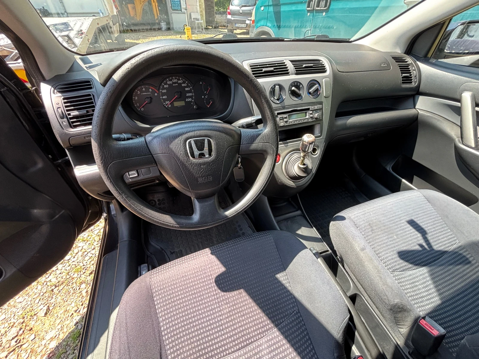 Honda Civic 1.7ctdi, снимка 7 - Автомобили и джипове - 54799260