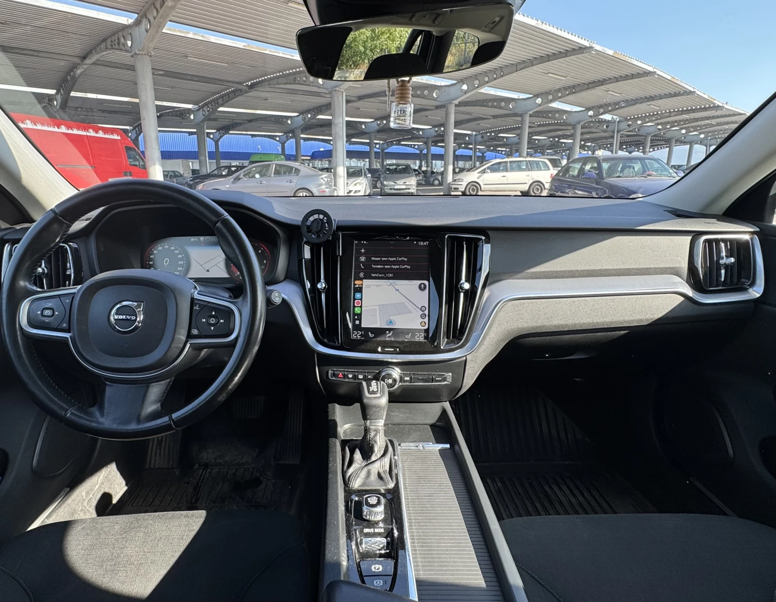 Volvo V60 D4 190hp Momentum, снимка 11 - Автомобили и джипове - 54808136