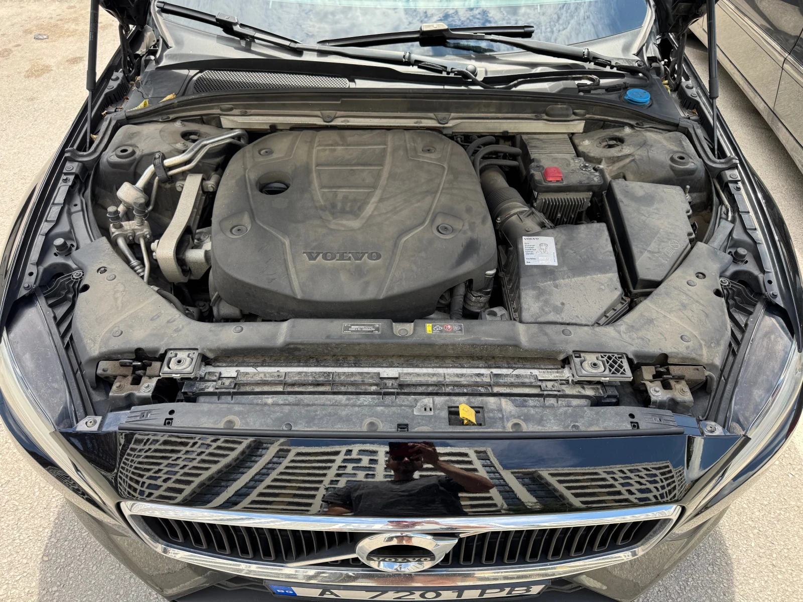 Volvo V60 D4 190hp Momentum, снимка 15 - Автомобили и джипове - 54808136