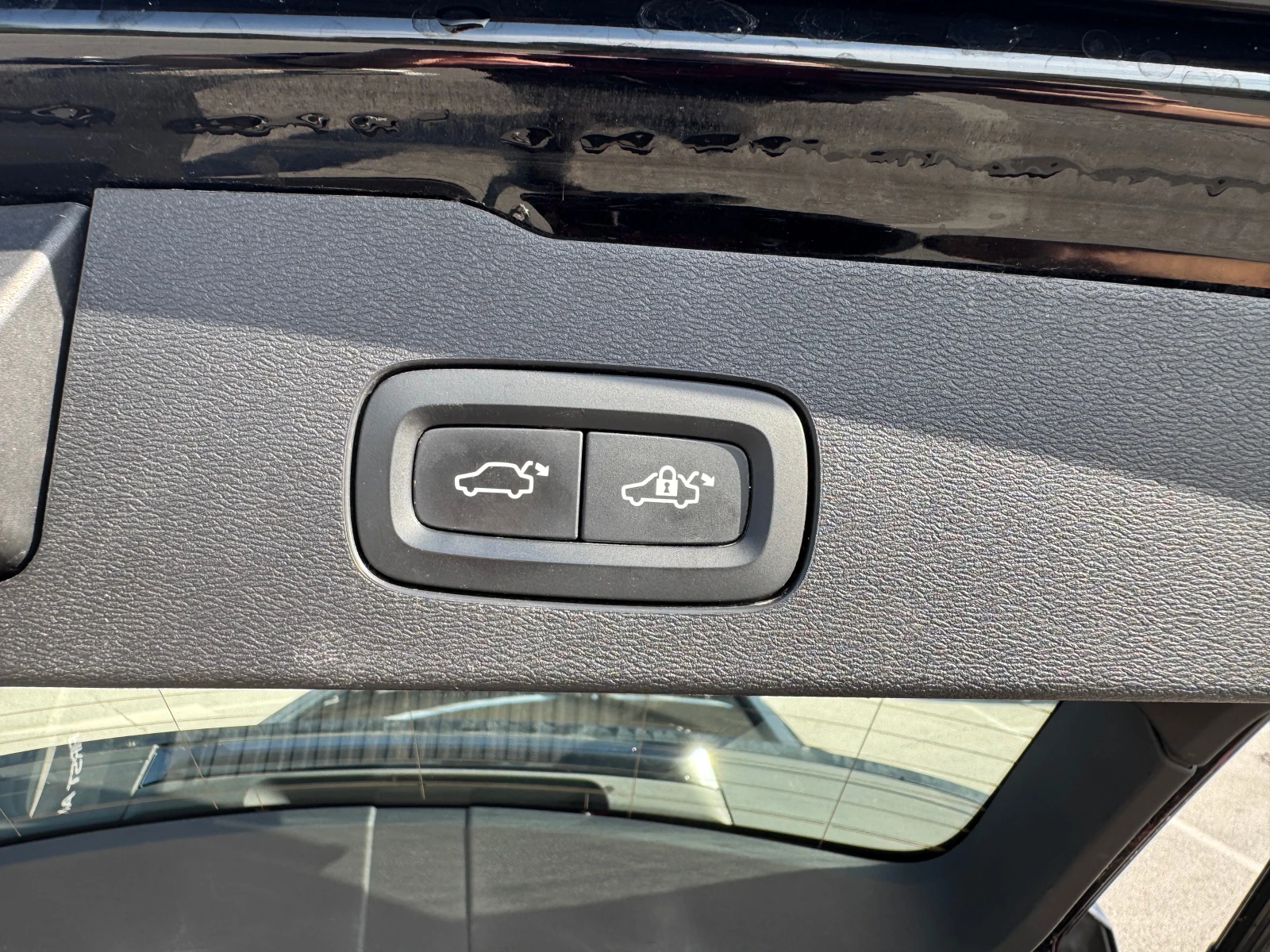 Volvo V60 D4 190hp Momentum, снимка 13 - Автомобили и джипове - 54808136