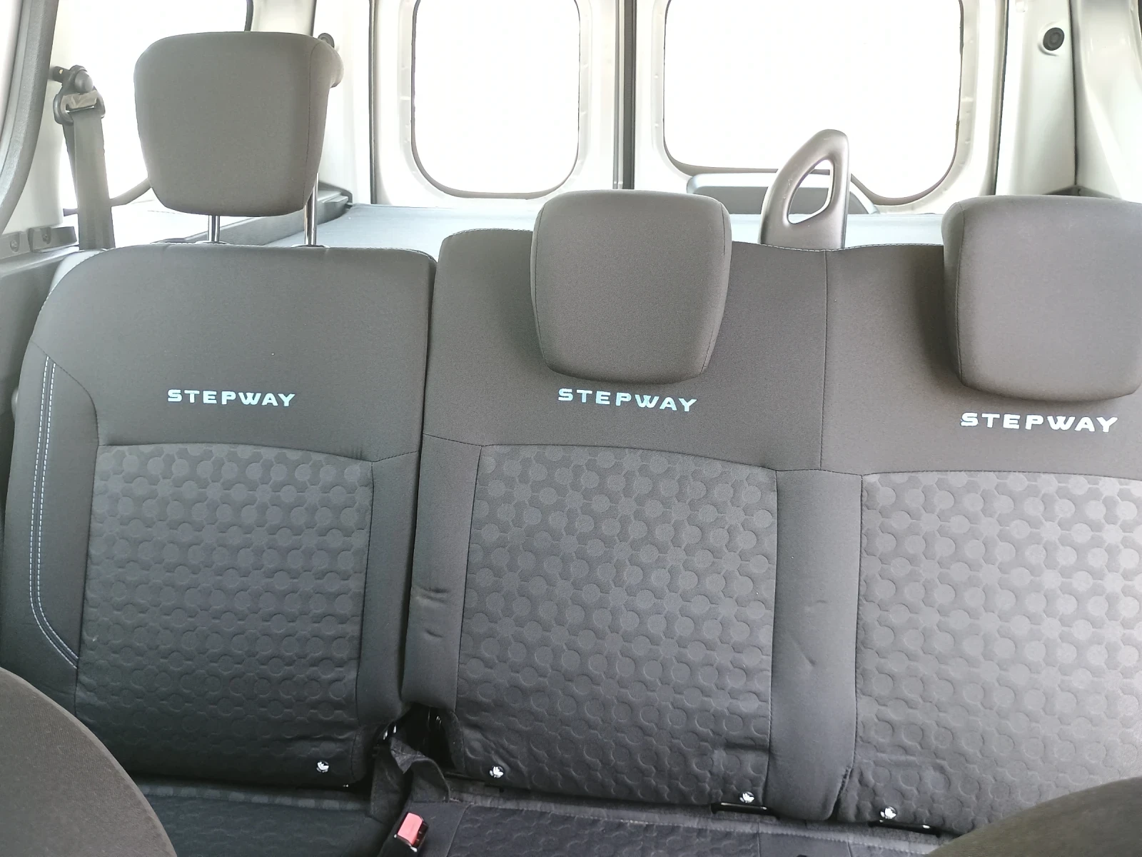 Dacia Dokker STEPWAY, снимка 7 - Автомобили и джипове - 55272365