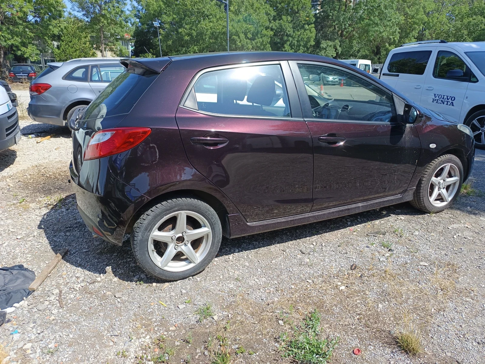 Mazda 2 1.5 / Газ, снимка 3 - Автомобили и джипове - 55438278