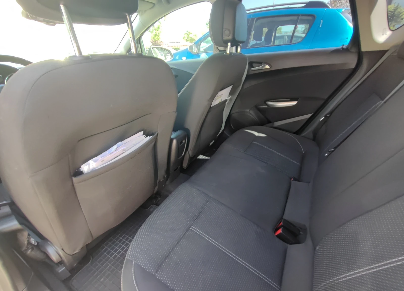 Opel Astra, снимка 6 - Автомобили и джипове - 55507285