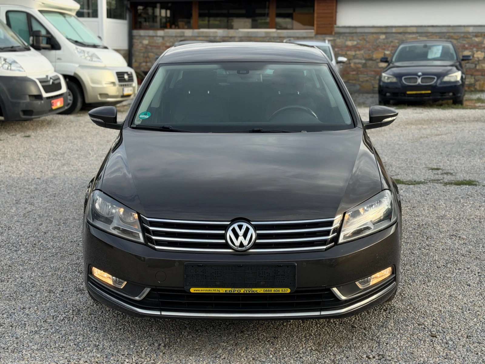 VW Passat 2.0TDI 140кс DSG НАВИ ПОДГРЕВ , снимка 2 - Автомобили и джипове - 56271770