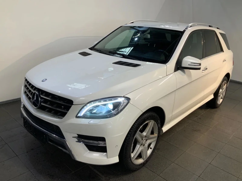 Mercedes-Benz ML 350 3, 0 BlueTEC AMG Line aut. 4Matic 5d, снимка 1 - Автомобили и джипове - 48101004