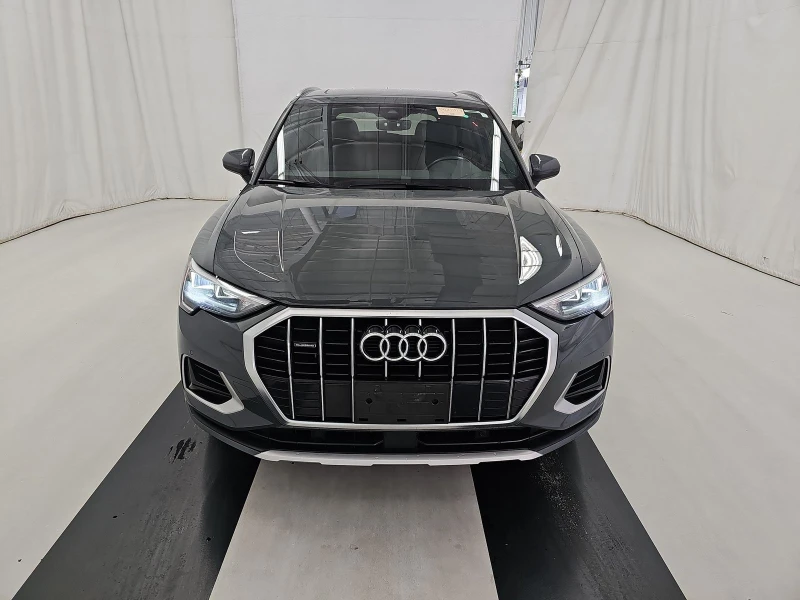 Audi Q3 2.0T Premium, снимка 1 - Автомобили и джипове - 49221160