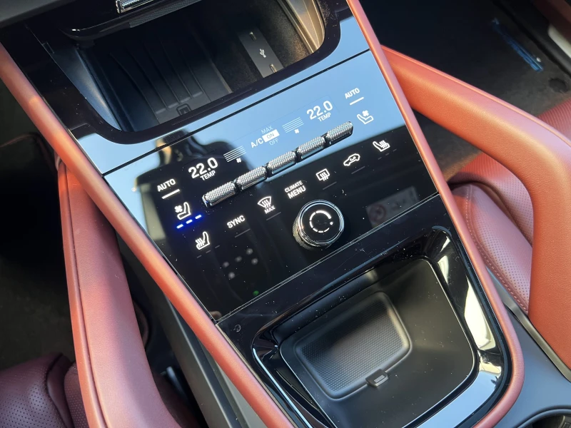 Porsche Cayenne V6/FACELIFT/SPORT DESIGN/BOSE/360/HEAD UP/MATRIX/, снимка 13 - Автомобили и джипове - 50896024