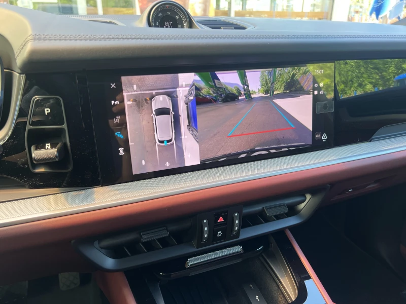Porsche Cayenne V6/FACELIFT/SPORT DESIGN/BOSE/360/HEAD UP/MATRIX/, снимка 12 - Автомобили и джипове - 50896024