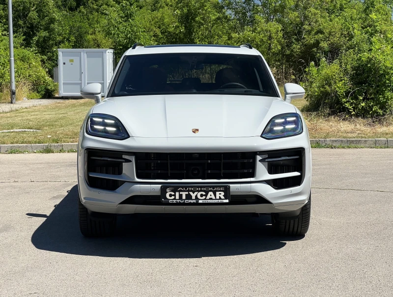 Porsche Cayenne V6/FACELIFT/SPORT DESIGN/BOSE/360/HEAD UP/MATRIX/, снимка 2 - Автомобили и джипове - 50896024