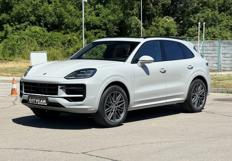 Porsche Cayenne V6/FACELIFT/SPORT DESIGN/BOSE/360/HEAD UP/MATRIX/, снимка 3 - Автомобили и джипове - 50896024