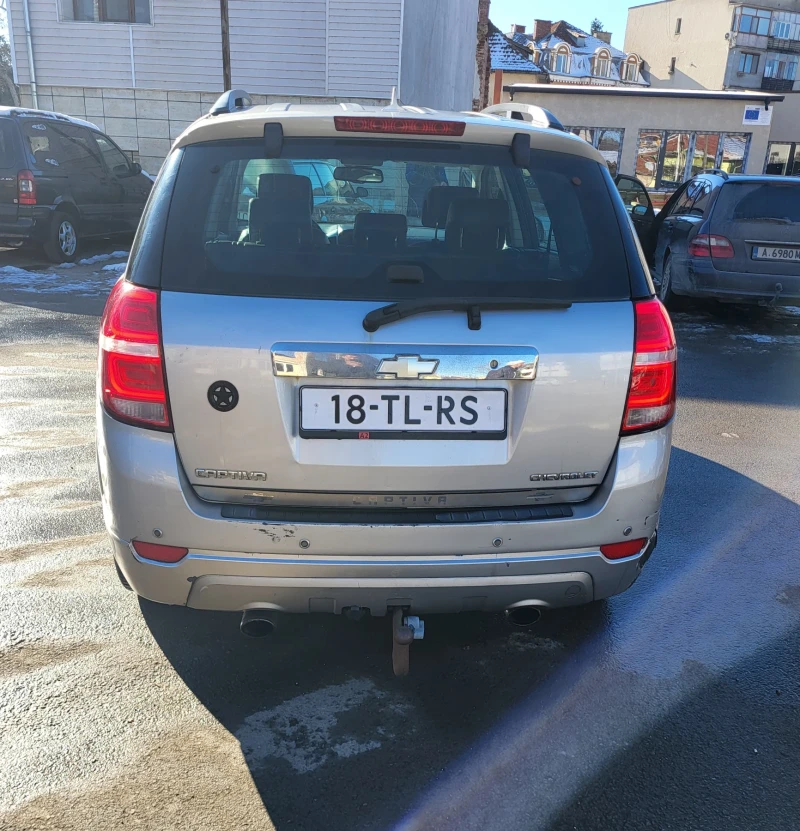 Chevrolet Captiva 2.4 бензин, снимка 5 - Автомобили и джипове - 52927873