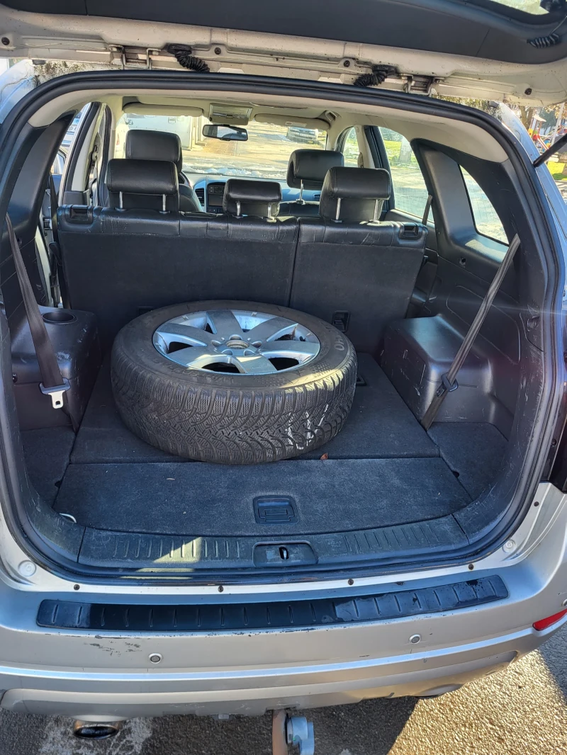 Chevrolet Captiva 2.4 бензин, снимка 11 - Автомобили и джипове - 52927873