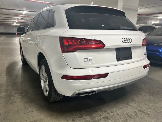 Audi Q5 Автокредит, снимка 8 - Автомобили и джипове - 56720915
