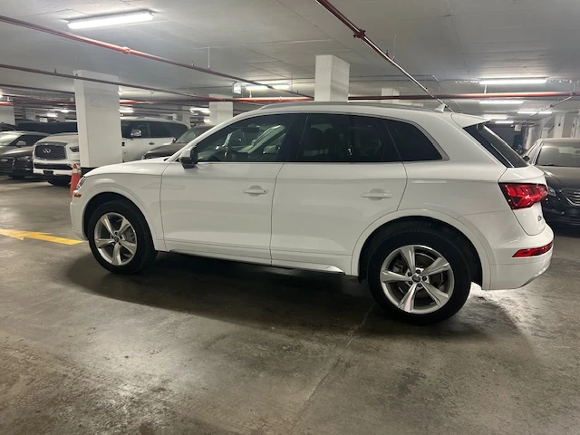 Audi Q5 Автокредит, снимка 9 - Автомобили и джипове - 56720915