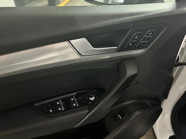 Audi Q5 Автокредит, снимка 15 - Автомобили и джипове - 56720915
