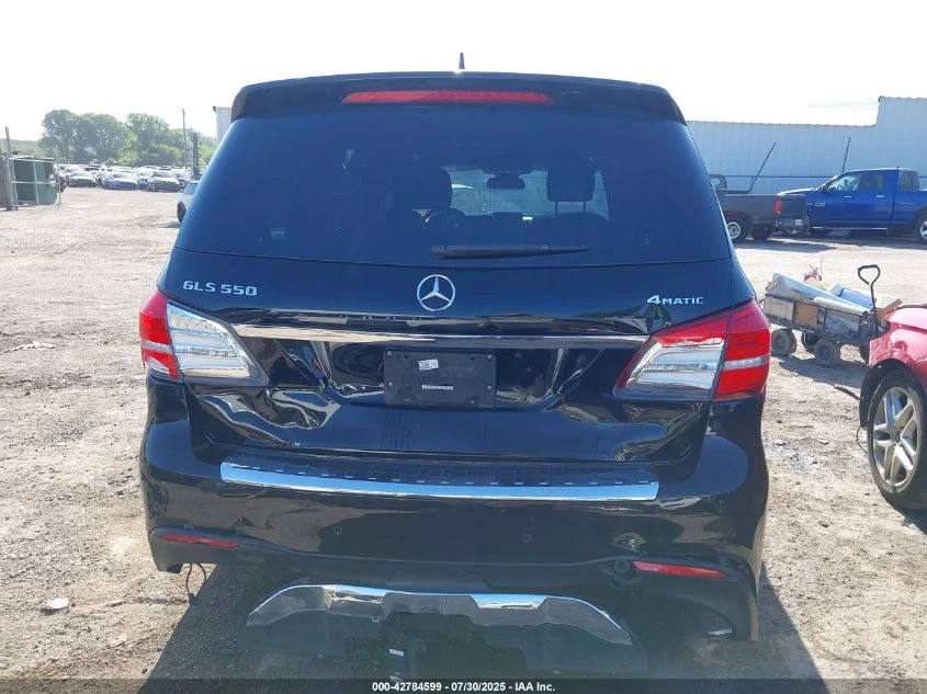 Mercedes-Benz GLS 500 4MATIC* harman/kardon* подгрев* обдухване* панорам - изображение 6