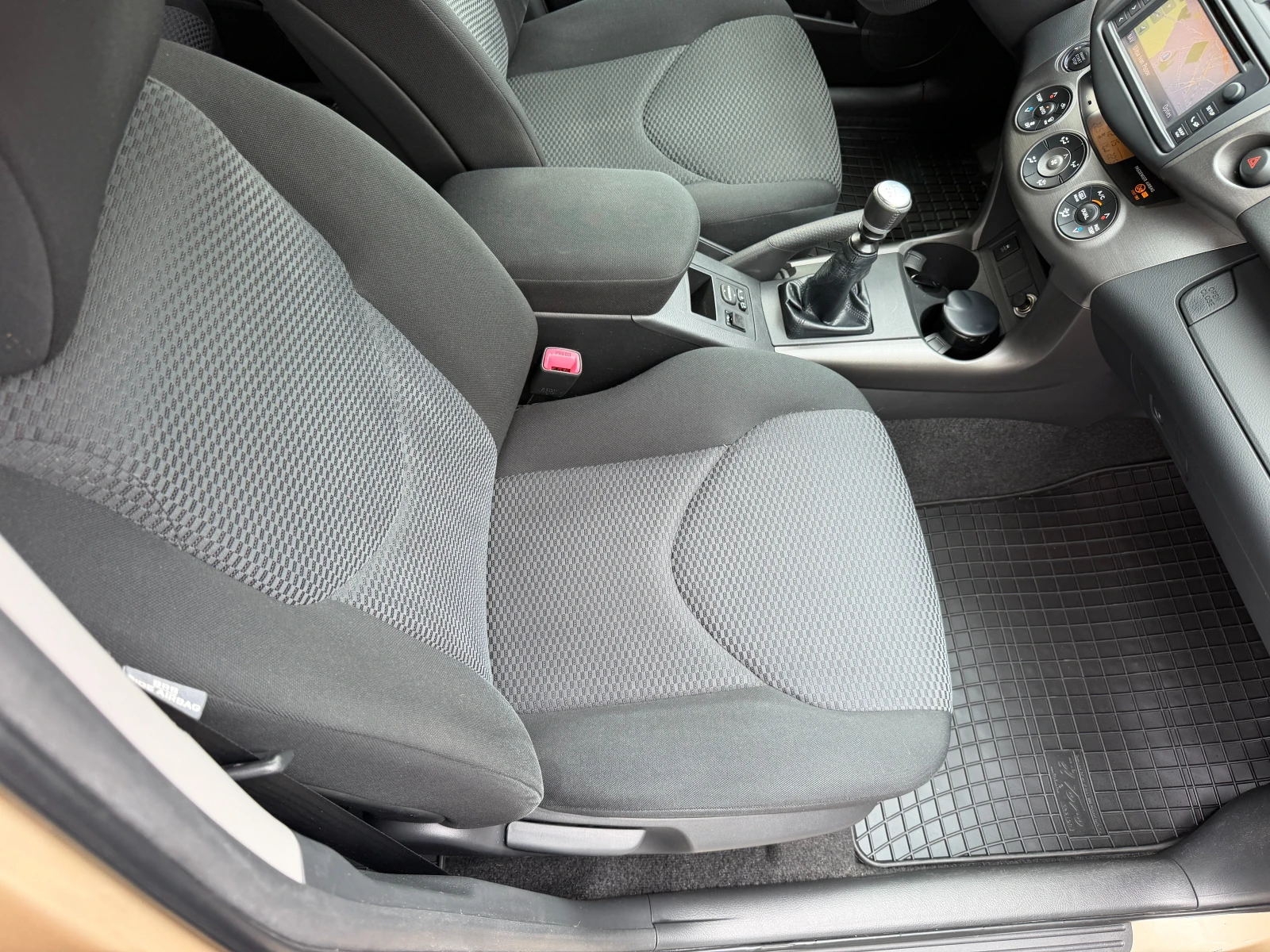 Toyota Rav4 2.0i* 4x4* ����� �������� ������� � ������ | Mobile.bg � ����������� 12