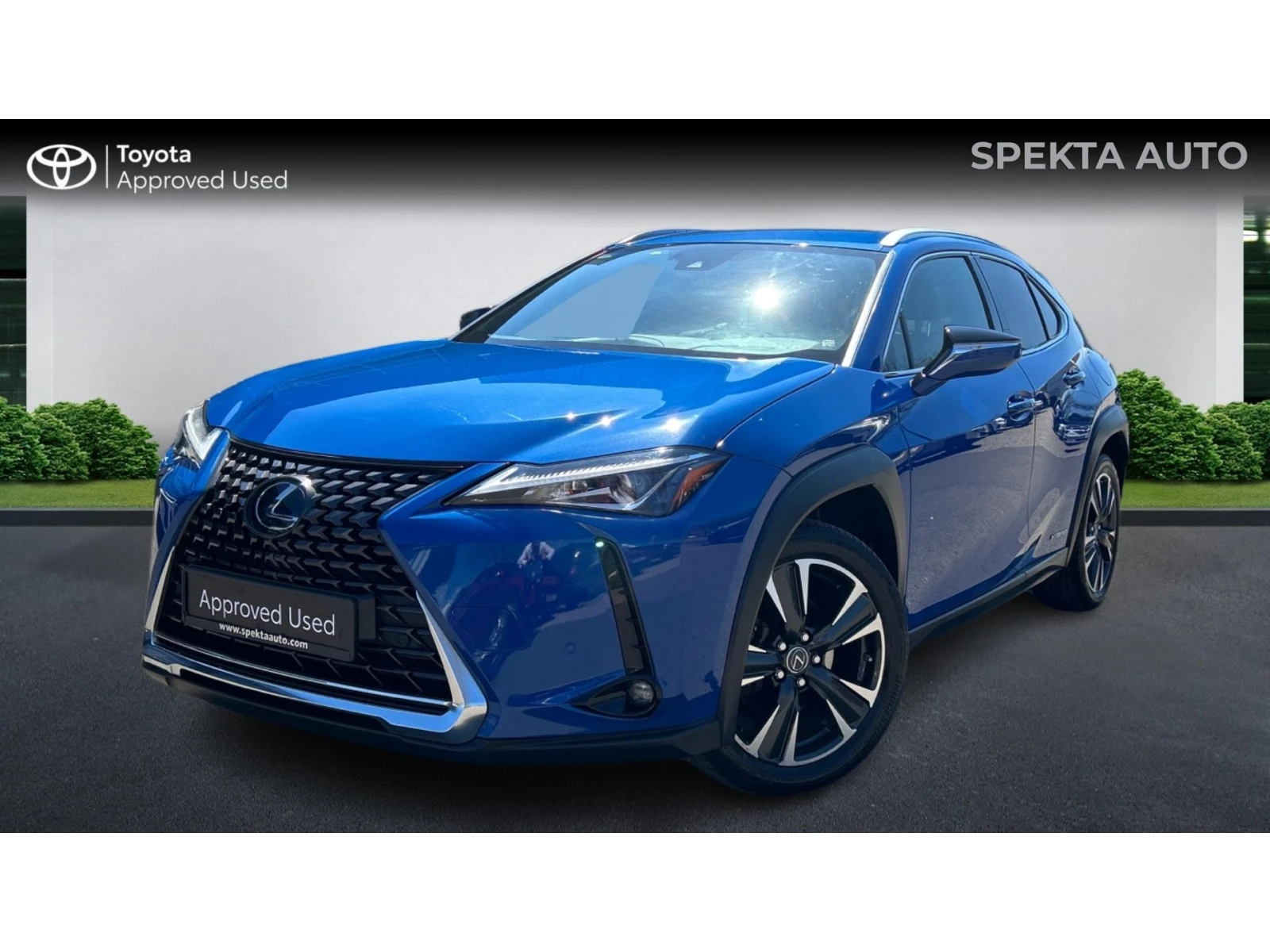 Lexus UX 250h Месечна вноска от 430  